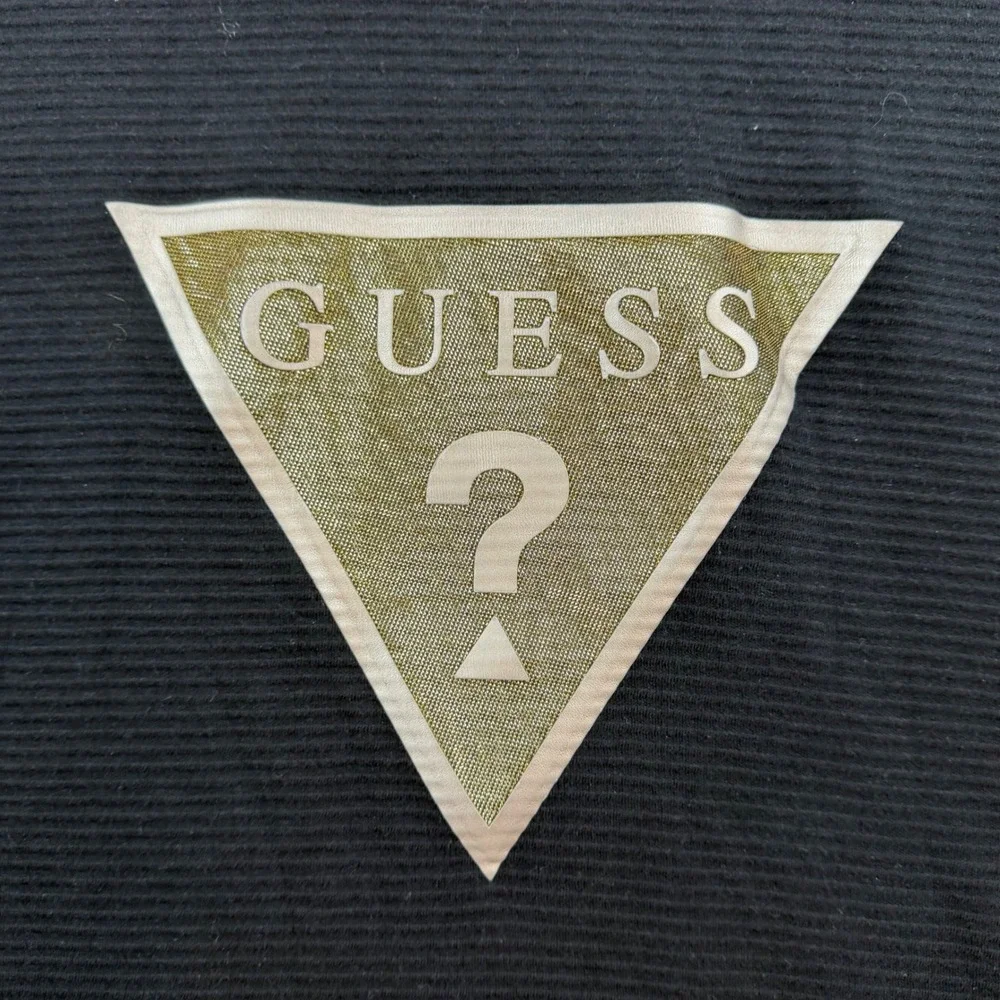 Guess T-Shirt Men's Small Black Ribbed Gold Triangle Logo Patch Short Sleeve - Picture 4 of 8